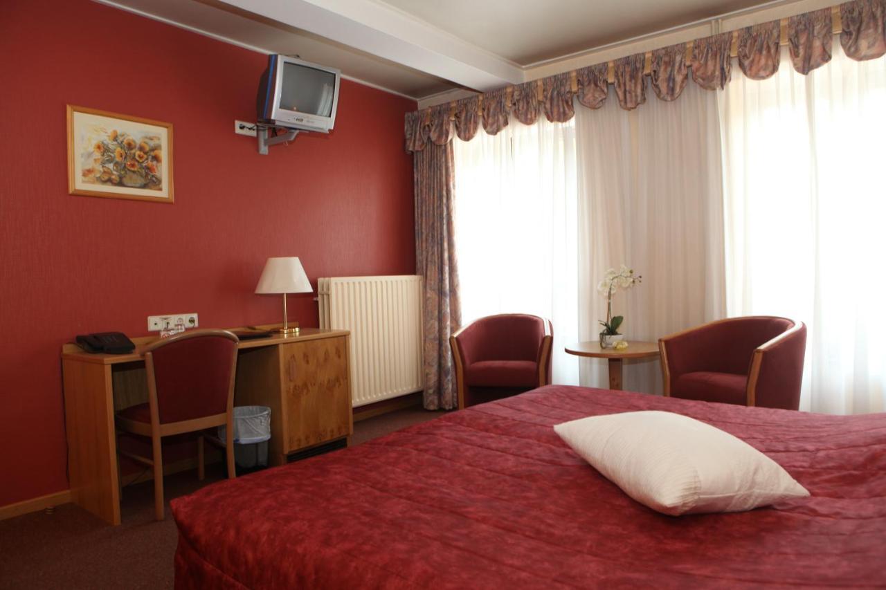 Hotel Op Der Bleech Ларошетт Экстерьер фото